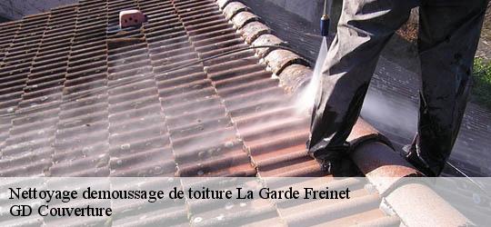 Nettoyage demoussage de toiture  la-garde-freinet-83680 GD Couverture